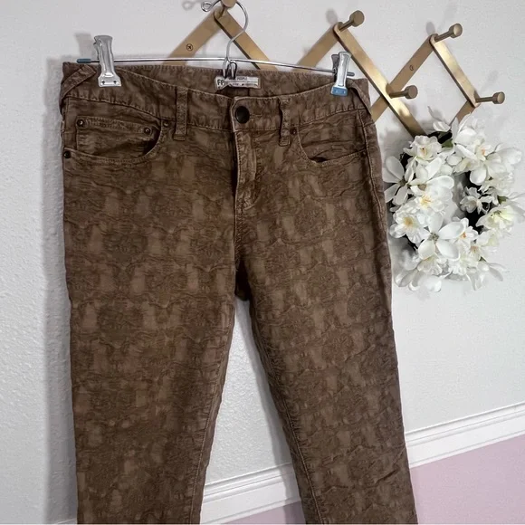 Free People Olive Green Victorian/Gothic Patterned Ankle Jeans - Picture 4 of 15